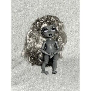 Nude Luna Madison Shadow High Articulated Fashion Doll Rainbow High Size Gray